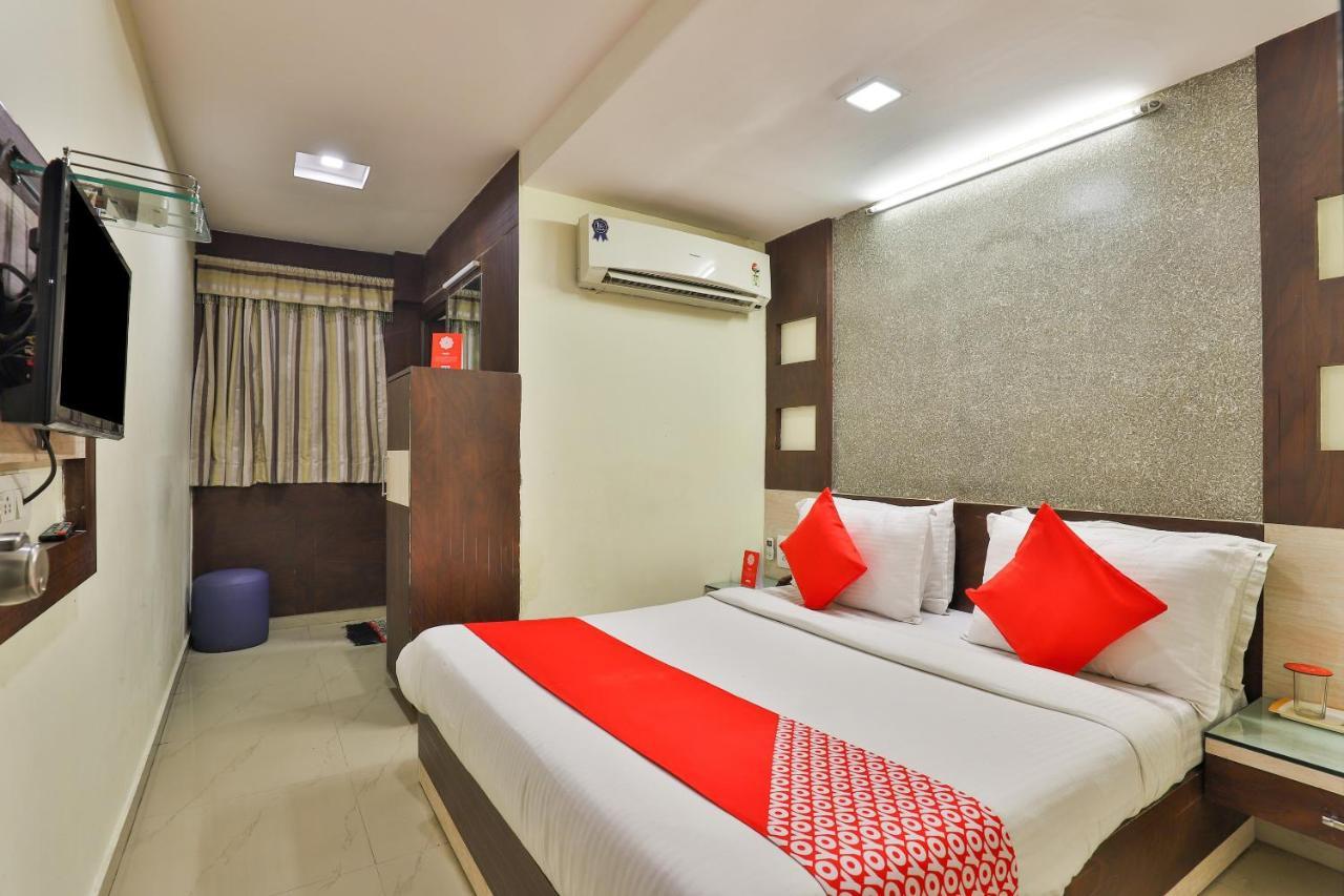 Oyo Hotel Sree Balaji Residency Ахмедабад Экстерьер фото